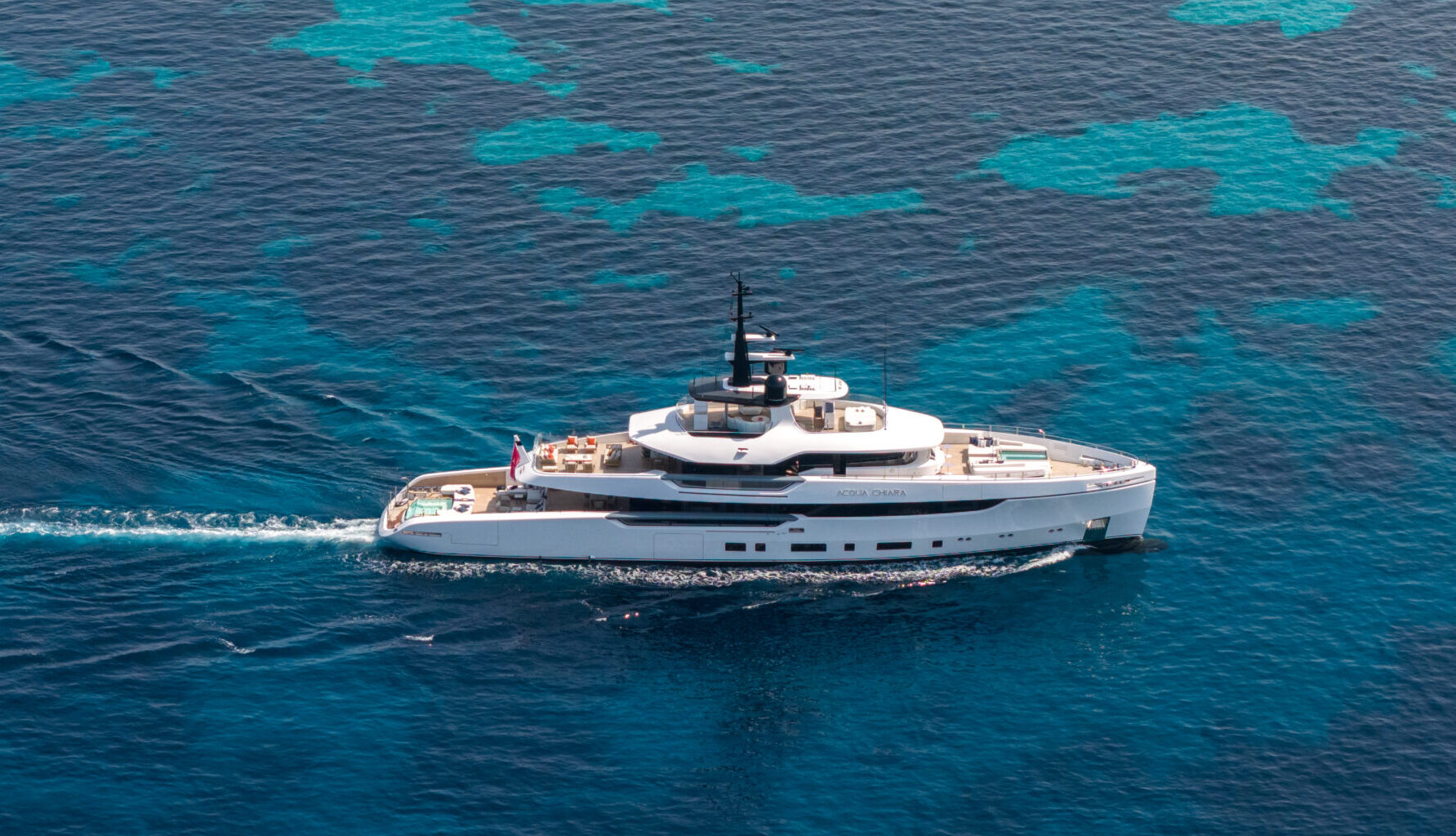 COLUMBUS ATLANTIQUE 47M M/Y ACQUA CHIARA – FLUIDITY AND HARMONY