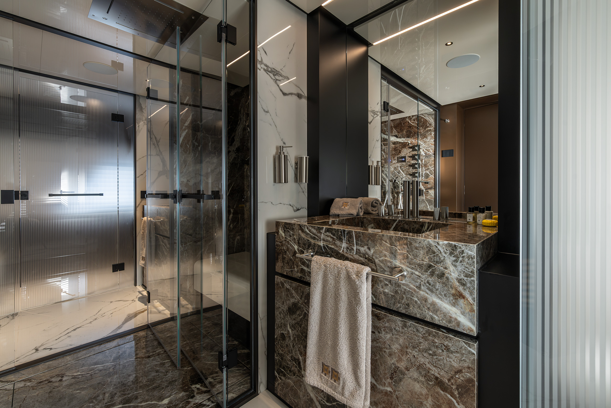 MODERNITY, ELEGANCE AND DESIGN EXCELLENCE